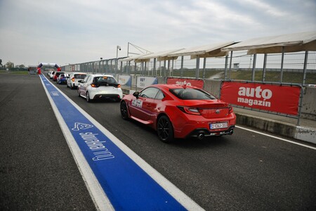 TOYOTA GR CUP. Wszystkie trzy modele z linii GR w rywalizacji na torze Slovakia Ring