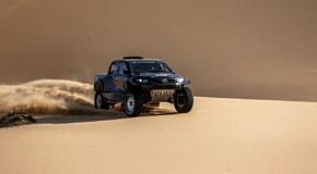 TOYOTA GAZOO Racing nasadí na Dakar štyri posádky a nový špeciál GR DKR HILUX T1+ 