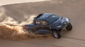 TOYOTA GAZOO Racing nasadí na Dakar štyri posádky a nový špeciál GR DKR HILUX T1+ 