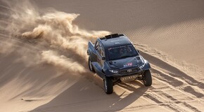 TOYOTA GAZOO Racing nasadí na Dakar štyri posádky a nový špeciál GR DKR HILUX T1+ 