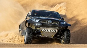 TOYOTA GAZOO Racing nasadí na Dakar štyri posádky a nový špeciál GR DKR HILUX T1+ 