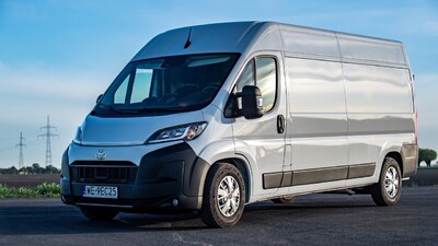 Toyota PROACE MAX z rocznika 2025 już od 97 900 zł netto. Rabaty nawet do 50 000 zł netto