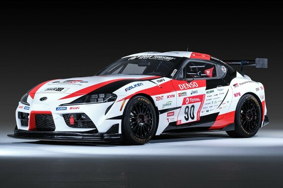 A motorsport szerepét mutatja be az új autók fejlesztésében a Toyota standja a most hétvégén megrendezésre kerülő Tokiói Autószalonon