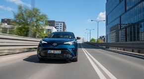 C-HR GR SPORT 2023