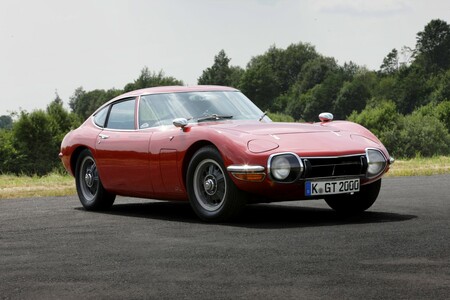 Toyota 2000GT z nagrodą Motor Klassik Award 2023