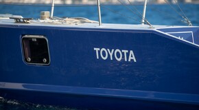 Toyota Sailing