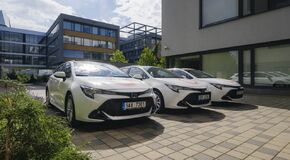  Toyota dodala Vodafonu hybridní flotilu 144 vozů