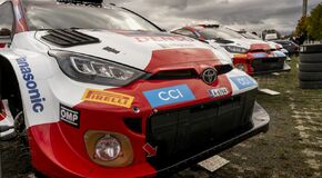 Kalle Rovanperä a Jonne Halttunen jsou po Středoevropské rallye znovu mistři světa s Toyotou