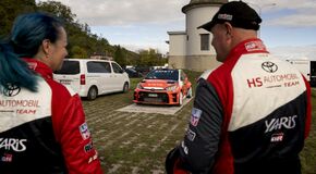 Kalle Rovanperä a Jonne Halttunen jsou po Středoevropské rallye znovu mistři světa s Toyotou