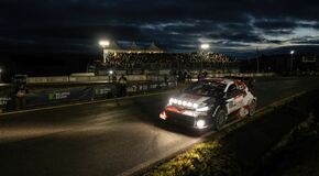 Kalle Rovanperä a Jonne Halttunen jsou po Středoevropské rallye znovu mistři světa s Toyotou