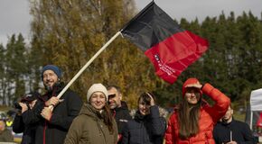 Kalle Rovanperä a Jonne Halttunen jsou po Středoevropské rallye znovu mistři světa s Toyotou