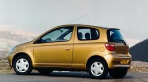 Yaris 10 mln