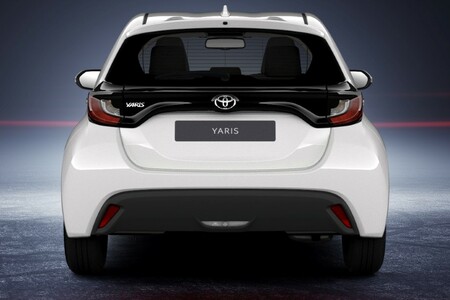 Toyota Yaris ostatni raz z silnikiem 1.0. Limitowana oferta dostępna „od ręki”. Dwie wersje wyposażenia