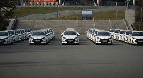 100 hybrydowych Yarisów dołączyło do floty UNIQA