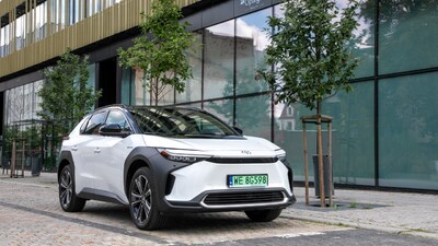 Programy „Wiosna z elektrykiem” i EKO Leasing 100% dla Toyoty bZ4X. Ostatnie auta z 2024 roku produkcji