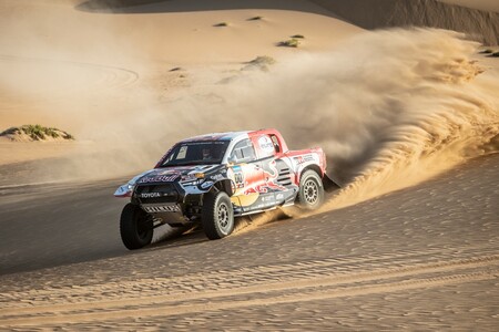 Zespół TOYOTA GAZOO Racing gotowy na Rajd Dakar 2023