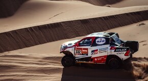 TOYOTA GAZOO Racing w walce o zwycięstwo w Rajdzie Dakar 2021 do ostatniego etapu 