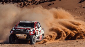 TOYOTA GAZOO Racing w walce o zwycięstwo w Rajdzie Dakar 2021 do ostatniego etapu 