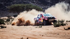 TOYOTA GAZOO Racing w walce o zwycięstwo w Rajdzie Dakar 2021 do ostatniego etapu 