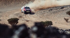 TOYOTA GAZOO Racing w walce o zwycięstwo w Rajdzie Dakar 2021 do ostatniego etapu 