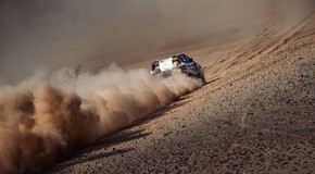 TOYOTA GAZOO Racing w walce o zwycięstwo w Rajdzie Dakar 2021 do ostatniego etapu 