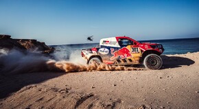 TOYOTA GAZOO Racing w walce o zwycięstwo w Rajdzie Dakar 2021 do ostatniego etapu 