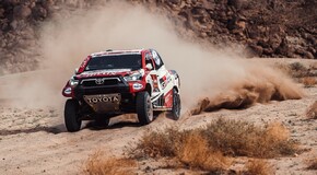 TOYOTA GAZOO Racing w walce o zwycięstwo w Rajdzie Dakar 2021 do ostatniego etapu 