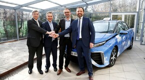 600 wodorowych taksówek Toyota Mirai w Paryżu do 2020 roku