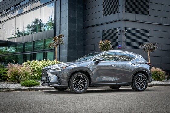 Lexus NX