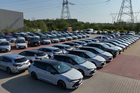 Ponad 100 hybrydowych Toyot dołącza do floty Recordati Polska