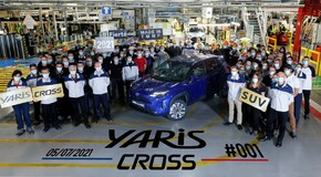 Toyota rozpoczyna produkcję nowego Yarisa Cross