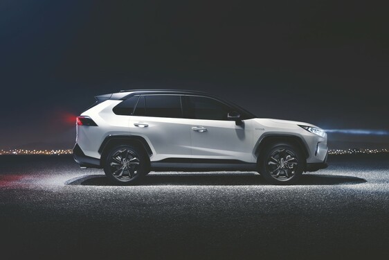 Spoločnosť Toyota v  New Yorku predstavila úplne nový model RAV4