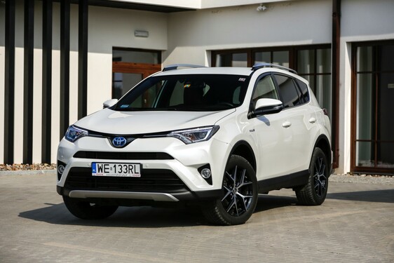 Toyota RAV4 w czerwcu w nowych atrakcyjnych cenach