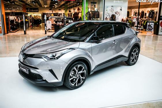 První den předprodeje Toyoty C-HR přinesl 90 objednávek