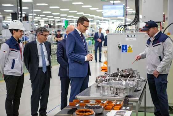 Polska fabryka Toyoty podwoi produkcję elektrycznych napędów do hybryd   