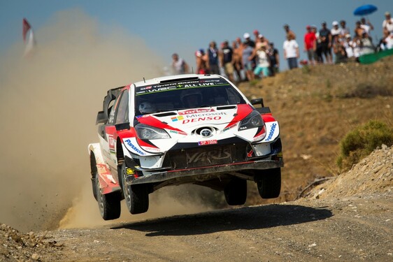  KEMÉNY TÖRÖK RALLYN VAN TÚL DE ÉRTÉKES PONTOKAT GYŰJTÖTT A TOYOTA