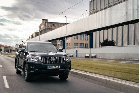 Celosvětové prodeje Toyota Land Cruiser přesáhly 10 milionů vozidel