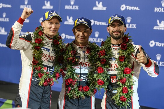 TOYOTA GAZOO Racing ovládla preteky v Bahrajne
