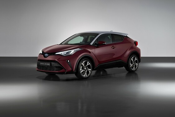 Toyota C-HR 2022. Zaawansowane multimedia Toyota Smart Connect i odświeżona wersja Style 