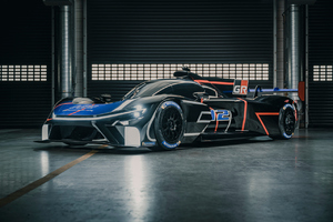 Toyota v Le Mans odhalila závodní koncept vozu s vodíkovým spalovacím motorem 