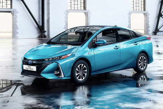 Toyota Prius Plug-in Hybrid sa stala Svetovým ekologickým autom roka 2017