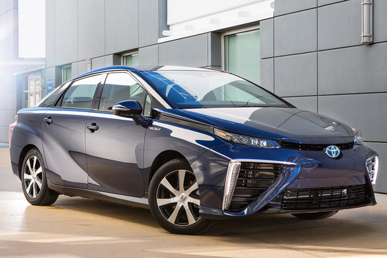 AUSZTRÁLIÁBAN  HOSSZÚTÁVON TESZTELIK A JÖVŐ TECHNOLÓGIÁJÁT  HIRDETŐ TOYOTA MIRAI - T