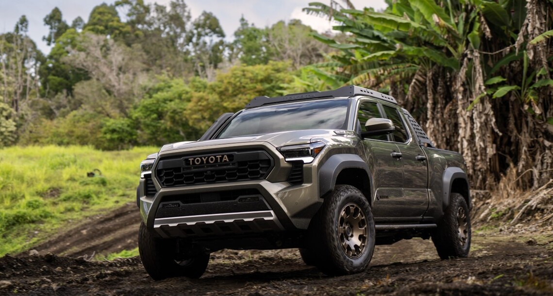 Toyota Tacoma 2024 z mocnym, hybrydowym napędem i wersją wyprawową