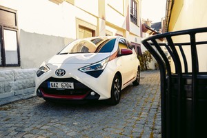 Aygo bílá