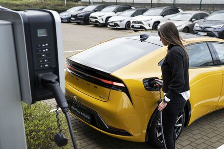 Nowy Prius jednym z najbardziej dynamicznych samochodów Toyoty. Tylko 6,7 s do setki 
