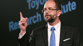 Gill Pratt z Toyota Research Institute na Forum Ekonomicznym w Davos