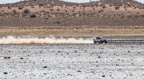 Fernando Alonso przetestował dakarową Toyotę Hilux
