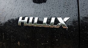 Hilux 50 Chrome Edition