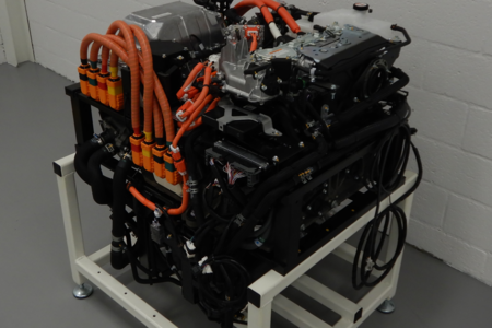 Toyota i Energy Observer Developments opracowały nowy generator prądu oparty na ogniwach paliwowych Toyoty