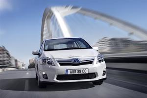 2010 Auris HSD